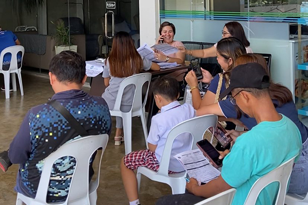 Pag-ibig HDMF Onsite Registration and Loyalty Card Distribution 2025-1267