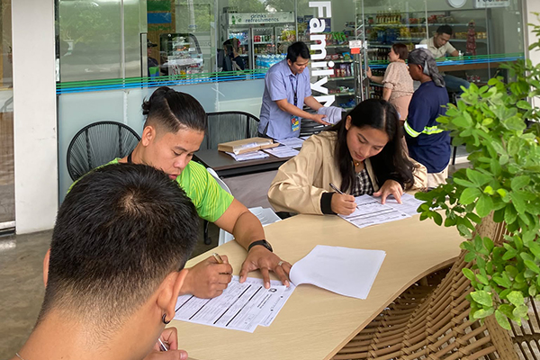 Pag-ibig HDMF Onsite Registration and Loyalty Card Distribution 2025-1267