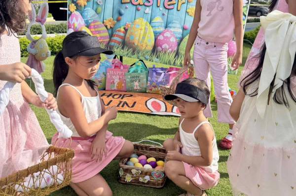 Easter Egg Hunt-1396